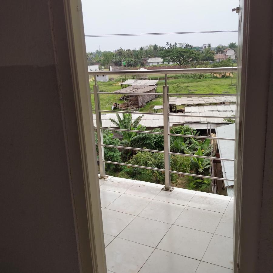 ホテル Traveler House Dimāpur エクステリア 写真