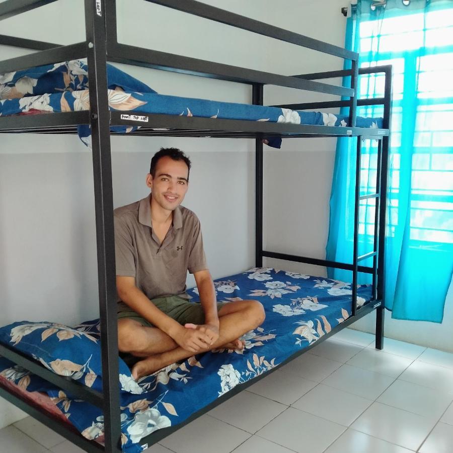 ホテル Traveler House Dimāpur エクステリア 写真
