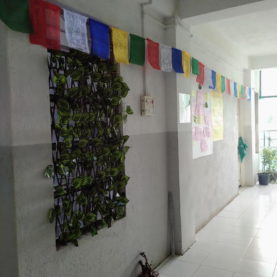 ホテル Traveler House Dimāpur エクステリア 写真